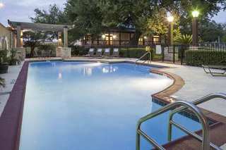 Hotel Doubletree By Hilton Austin Un