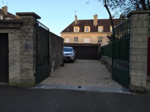 Bed & Breakfast Au Coeur De Beauvais Apartment
