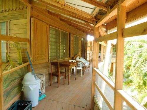 Hostal High Tide Guest House