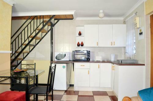 Hostal Phomolo Guest House