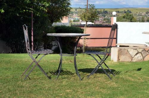 Hostal Phomolo Guest House