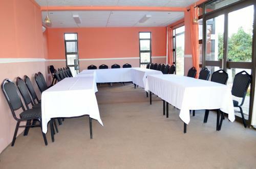 Hostal Phomolo Guest House