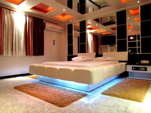 Hotel Motel Giro D'�gua