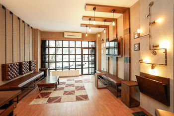 Hotel Cube Suites