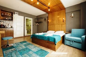 Hotel Cube Suites