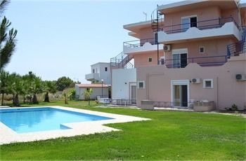 Petasos Apartments