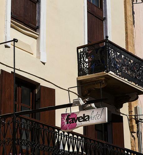 Favela Boutique Hotel