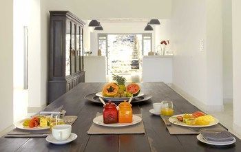 Villa Ivory House