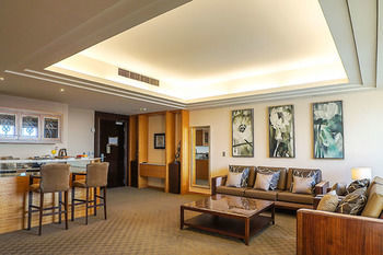 Justwin Grand Hotel