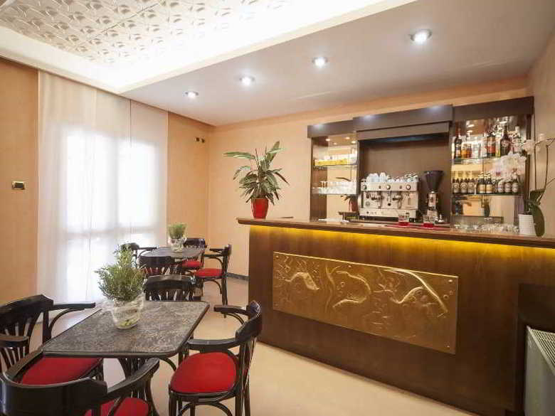 Hotel Manola