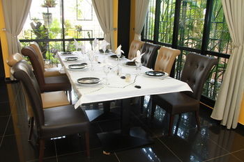 Iris Hotel Sol B�ni