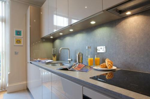 Flying Butler - Barons Court Apartments