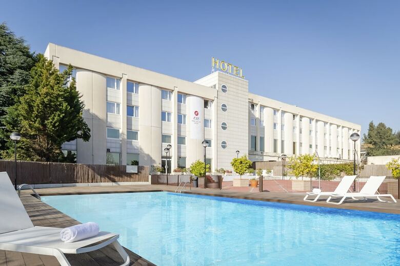 Hotel Exe Parc Del Vall�s