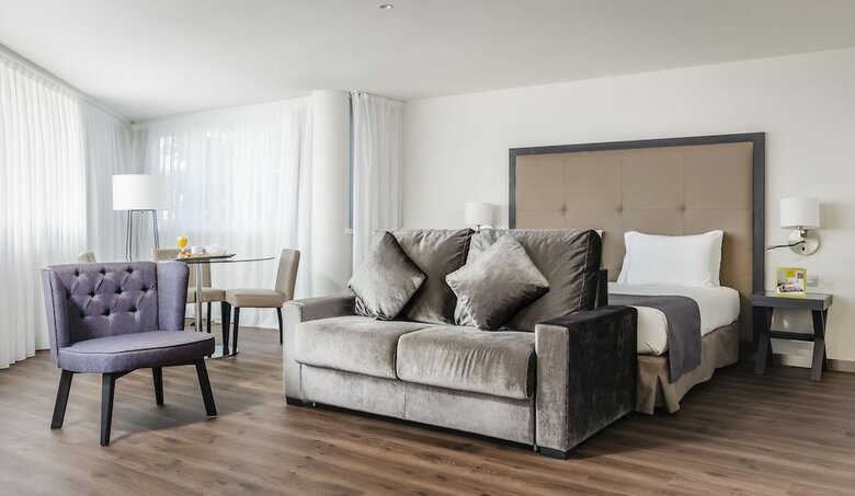 Hotel Exe Parc Del Vall�s