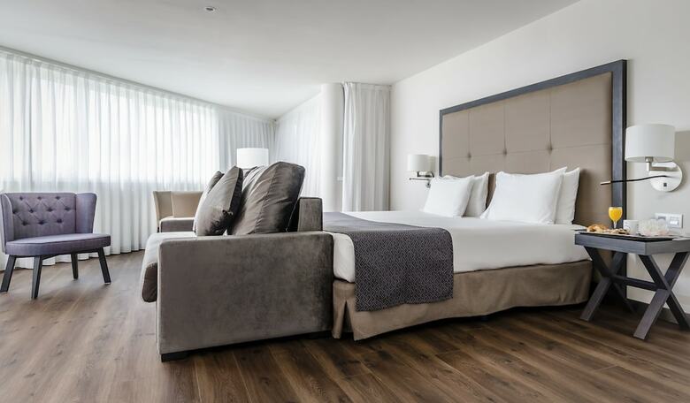 Hotel Exe Parc Del Vall�s