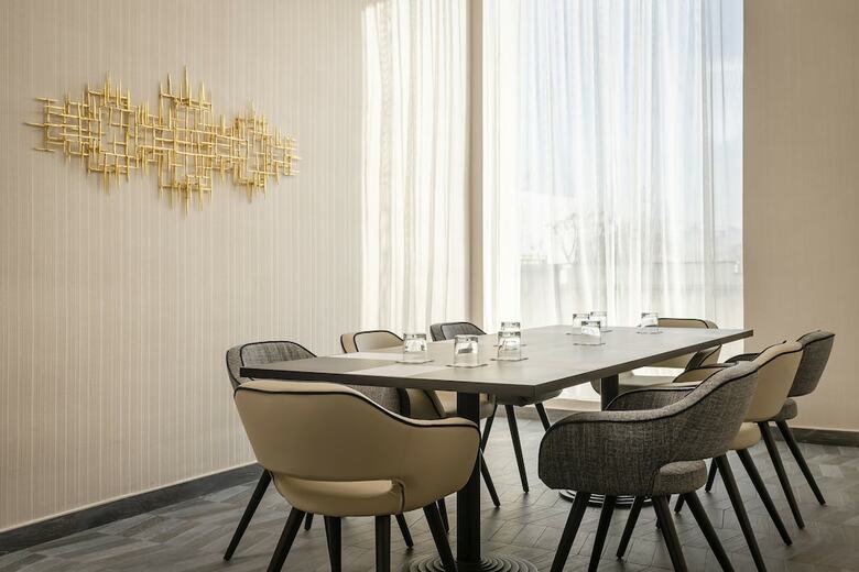 Hotel Exe Parc Del Vall�s