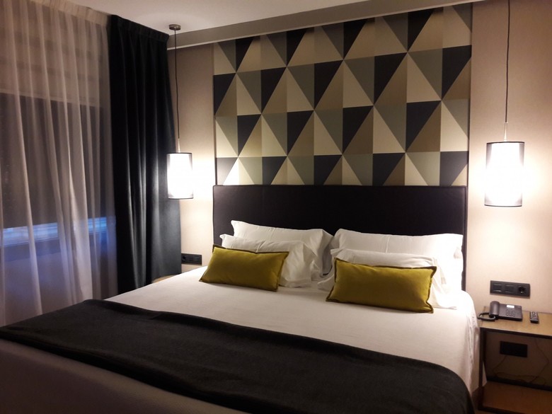 Hotel Up Rooms Vic