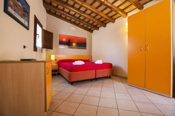 Bed & Breakfast Residence Cortile Merc�