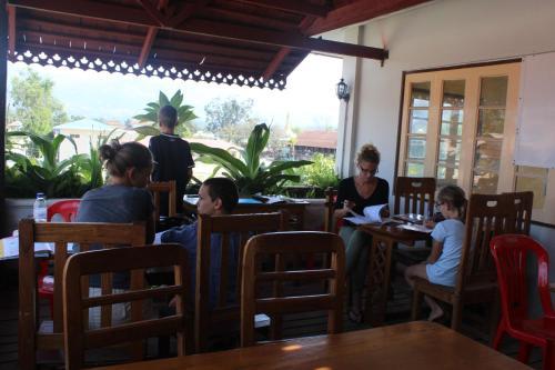 Posada Three Seasons Inn & Spa