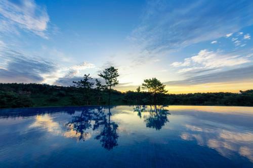 Hidden Cliff Hotel And Nature