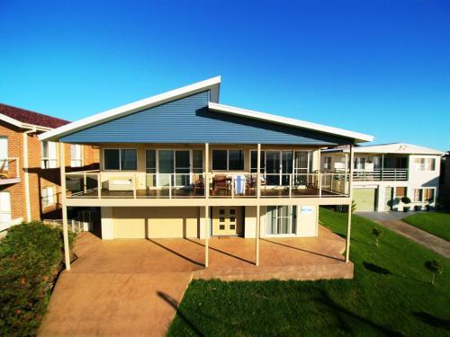 49 Hillside Crescent