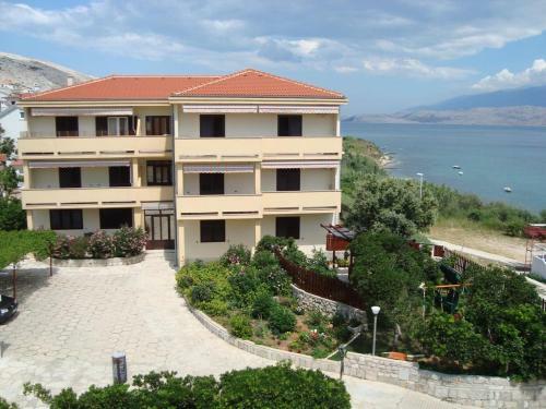 Hostal Quadruple Room Pag 11487b