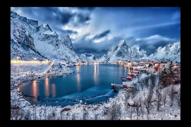 Reine Retro Villa - Cozy With A Fantastic View