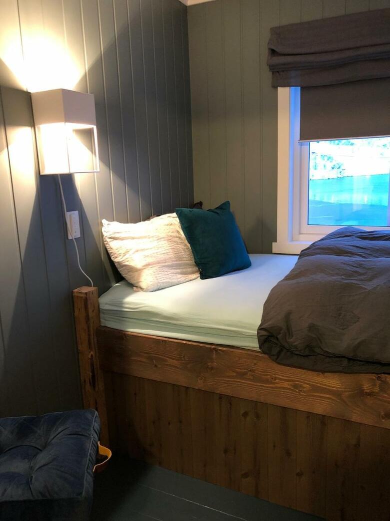 Reine Retro Villa - Cozy With A Fantastic View