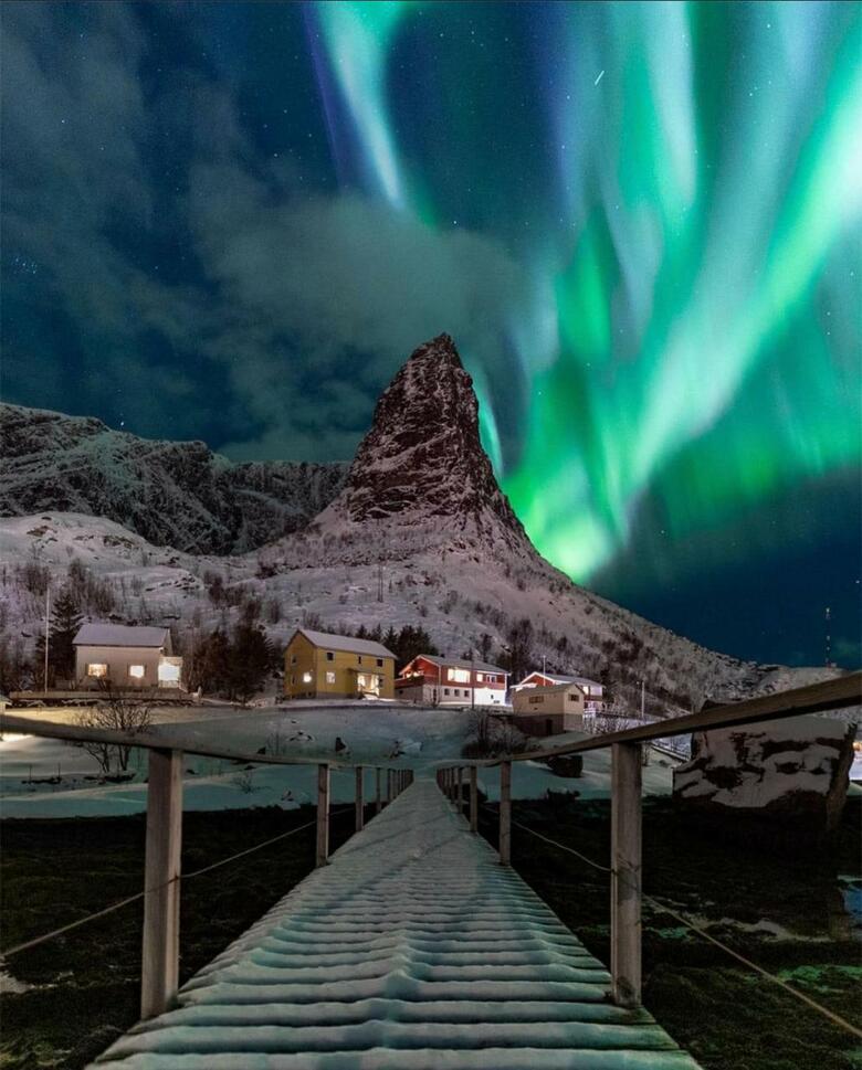 Reine Retro Villa - Cozy With A Fantastic View