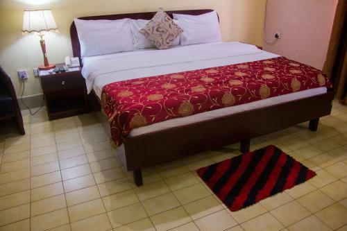 Hotel Deen Apartment Services