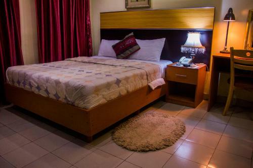 Hotel Deen Apartment Services