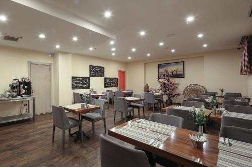 Balsamo Hotel & Suites