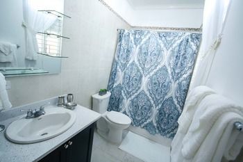 Cattleya's New Kingston Guest Apartment