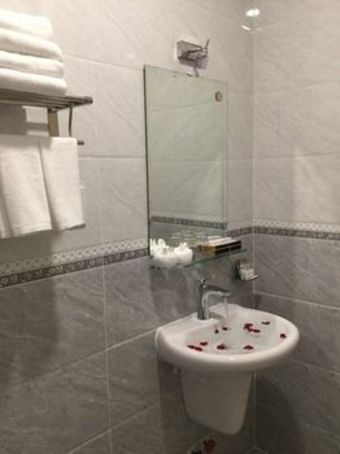 Jiny Tran Hotel
