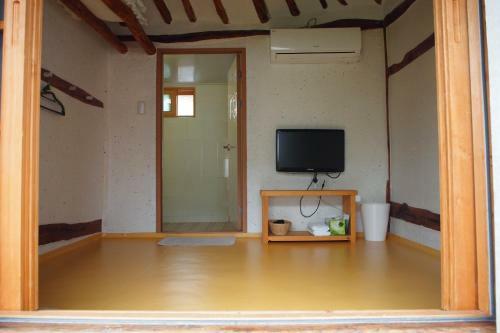Hostal Floral Space Hanok Guesthouse