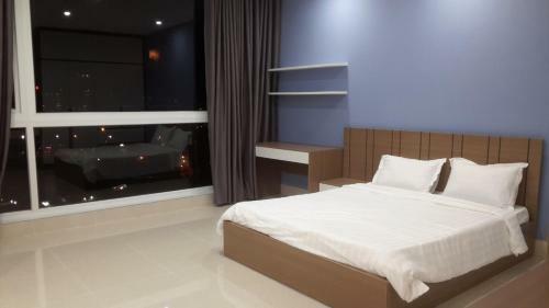 Son Thinh Three Bedroom Apartment