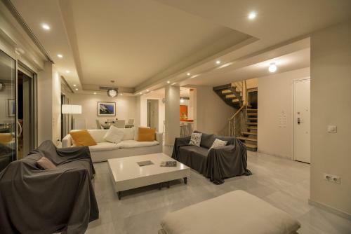 Legrena Beach Villa