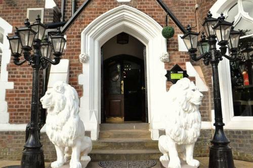 Hotel Rampant Lion