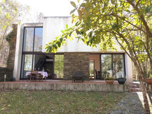 Liiiving In Caminha | Oak Tree Chill House
