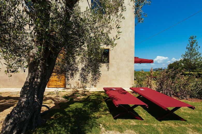 Agroturismo Torre Di Baratti Bio Resort