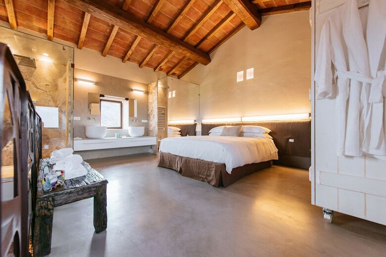 Agroturismo Torre Di Baratti Bio Resort