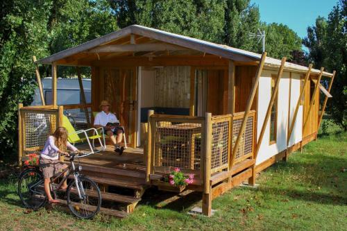 Camping La Promenade Sweet Flower
