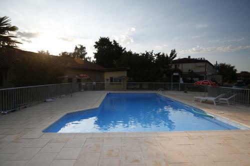 Hotel H�tel La Rocade