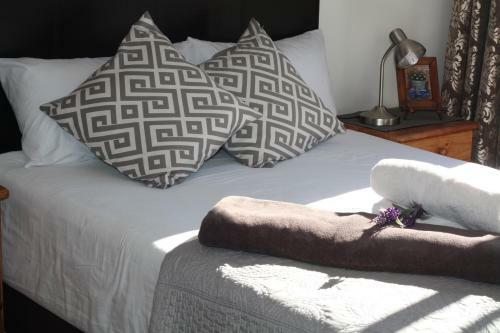 Cura Lodge