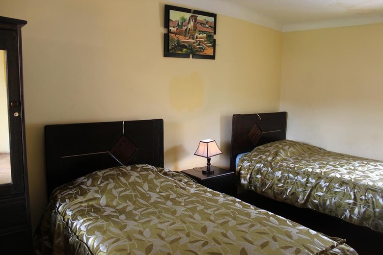 Robertos Hostel