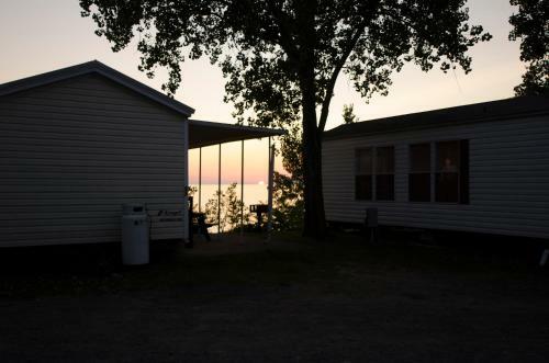 Brennan Beach Lakeview Park Model 8