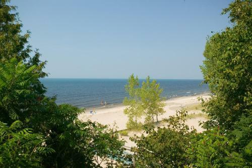 Brennan Beach Lakeview Park Model 1