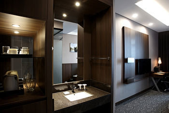 Ramada Gangwon Sokcho Hotel