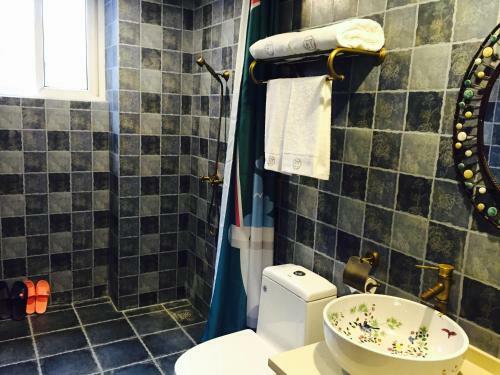 Leshan Haiyun International Youth Hostel