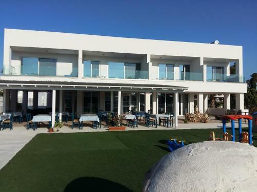 Apartamento Christopher's Sandy Beach Suites